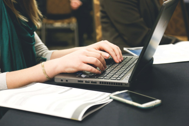 3 REASONS TO USE THE BEST WEBSITE FOR WRITING ESSAYS